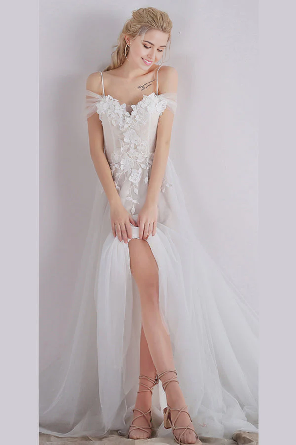 Vestidos de novia blancos de playa, corte A, cola larga, escote corazón, apliques espaguetis